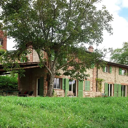 Poggio Castellaro By Boutique In The Heart Of Italy's Food Valley Emilia-romagna *